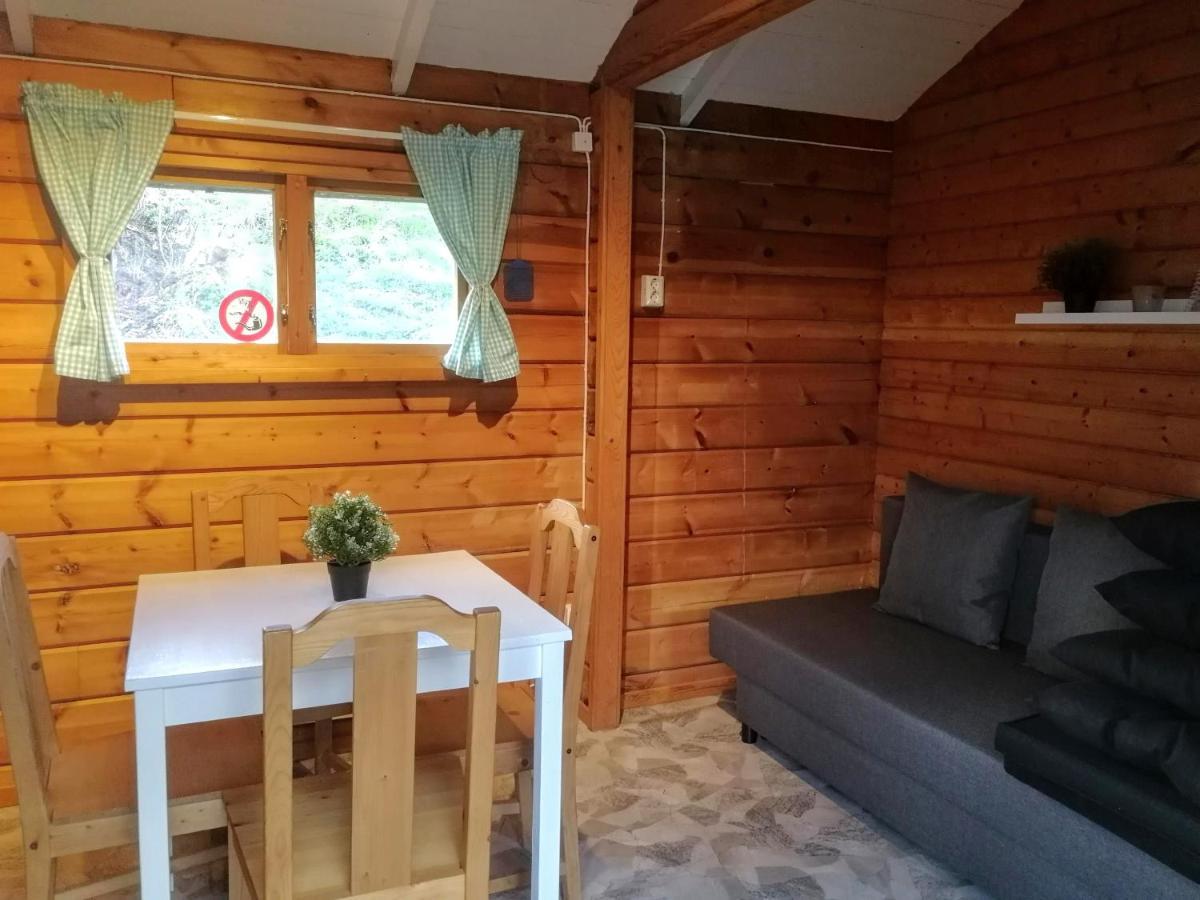 Yxningens Holiday Homes, Cottages And Camping Gusum 外观 照片