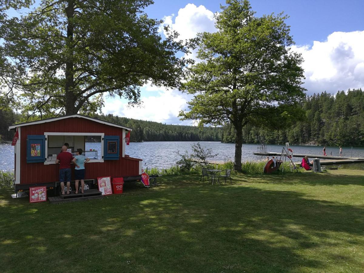 Yxningens Holiday Homes, Cottages And Camping Gusum 外观 照片