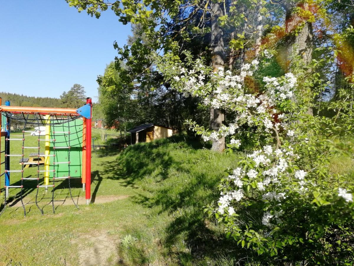 Yxningens Holiday Homes, Cottages And Camping Gusum 外观 照片